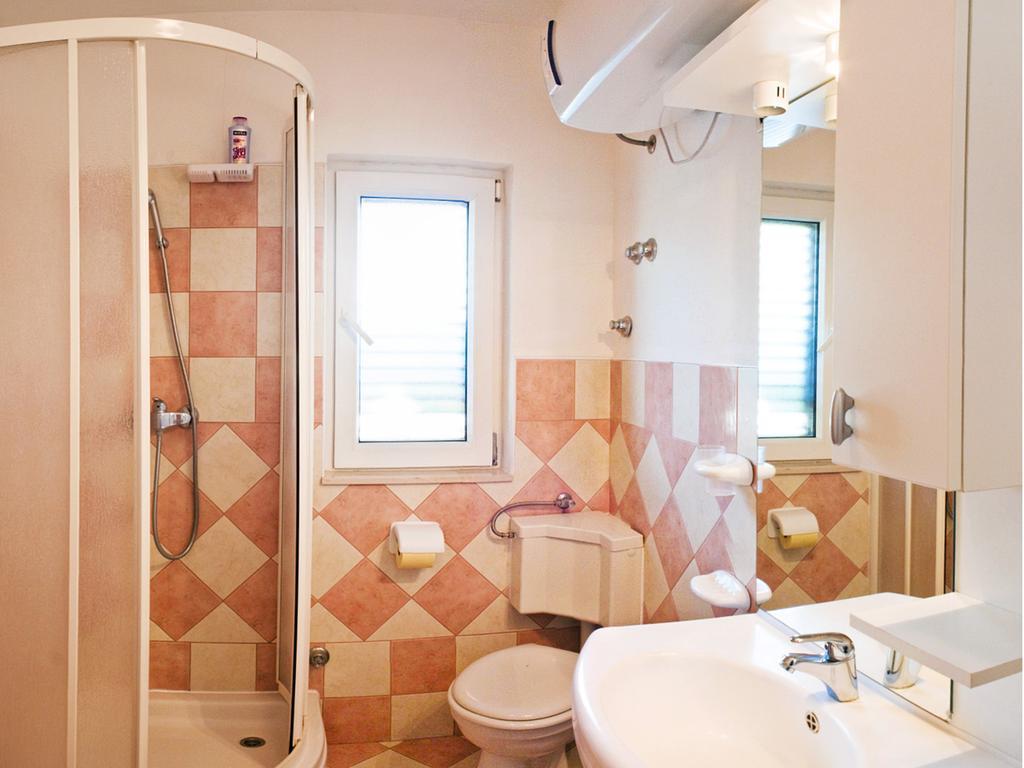 Apartments Villa Annika Слатине Номер фото
