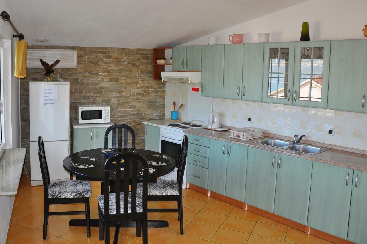 Apartments Villa Annika Слатине Экстерьер фото