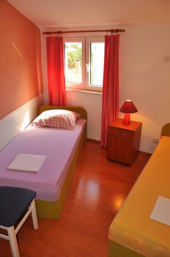 Apartments Villa Annika Слатине Экстерьер фото