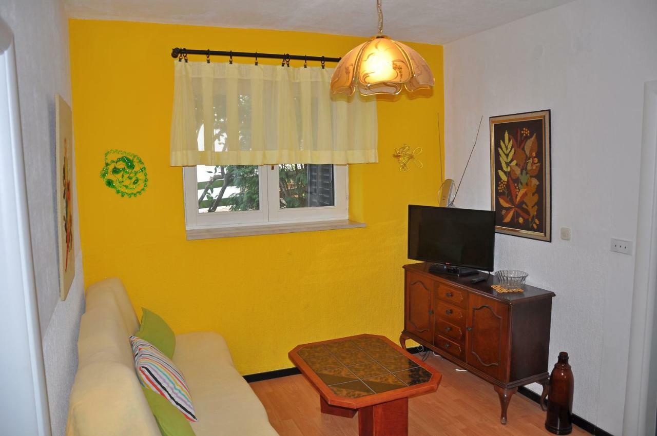 Apartments Villa Annika Слатине Экстерьер фото