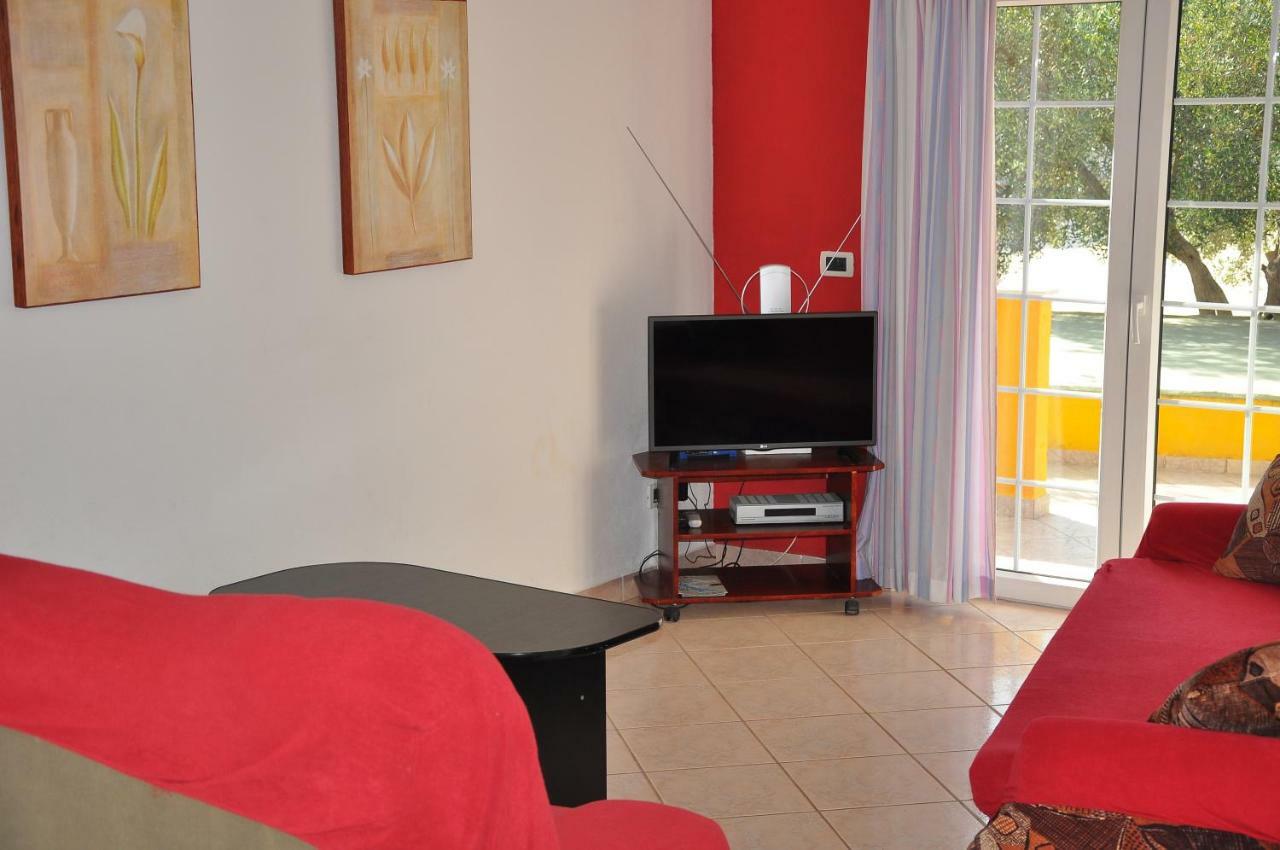 Apartments Villa Annika Слатине Экстерьер фото